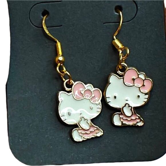 Kawaii Hello Kitty Charm Dangle Earrings - Picture 1 of 1